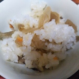 肉無し☆シンプル♪シンプル♪炊き込みご飯☆